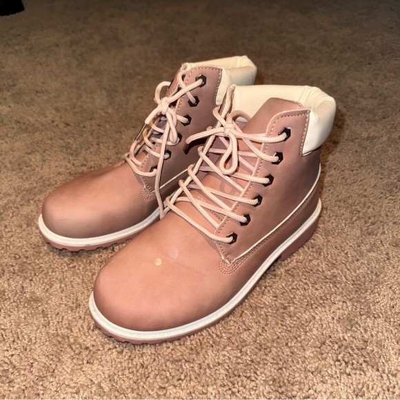 Shein Timberland Boots - Picture 1 of 2